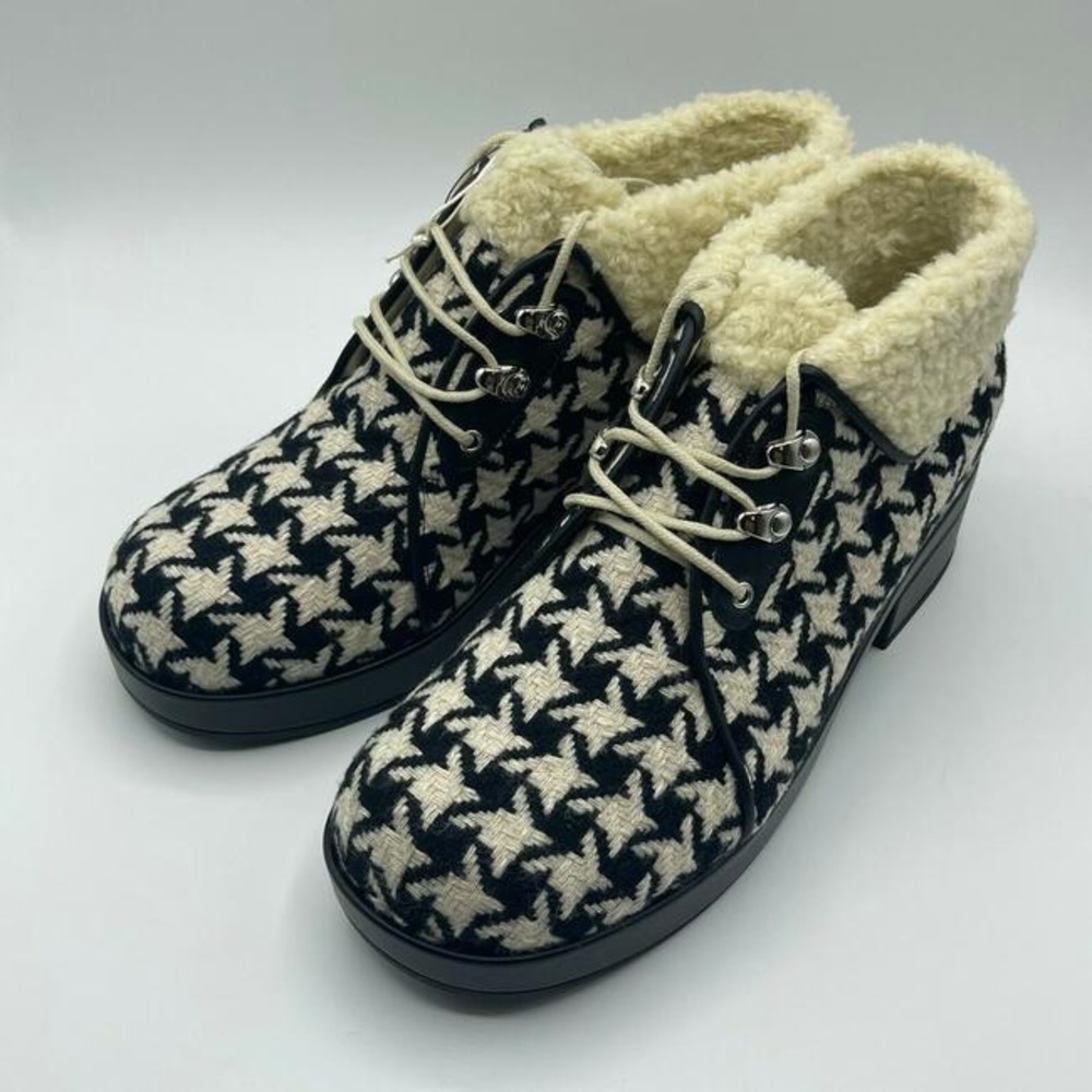 NWT Gucci Shearling-Lined Houndstooth Boots